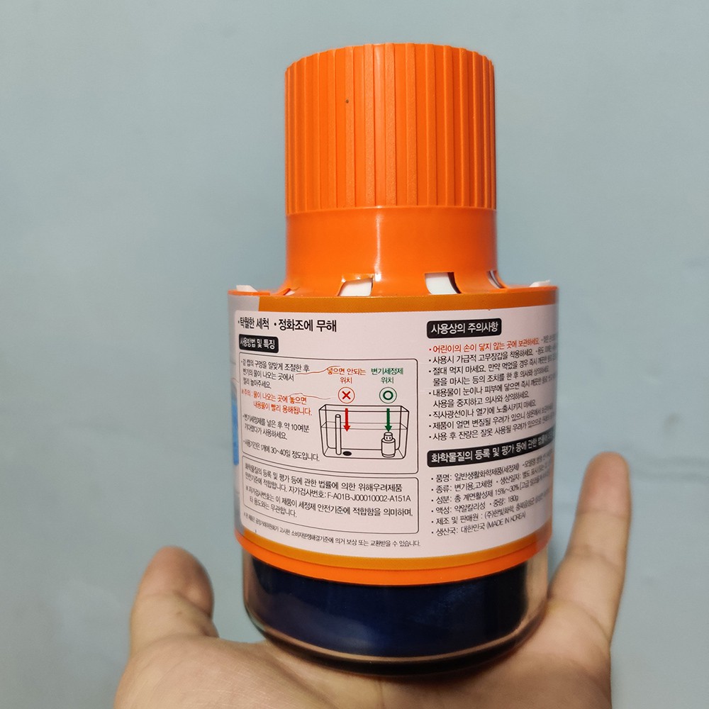 Cốc thả bồn cầu Hàn Quốc Hanvit 180gr  hương hoa giúp tẩy sạch vết bẩn, mùi khó chịu và giữ mùi thơm mát
