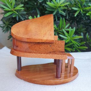 ĐÀN PIANO - MÔ HÌNH GỖ
