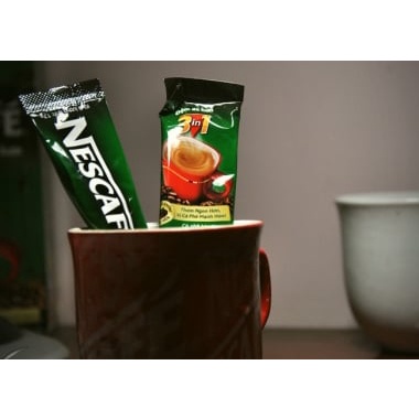 Cà phê Nescafe 3 trong 1 (xanh, đỏ)