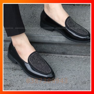 GIÀY LƯỜI NAM DA BÓNG ĐÍNH ĐÁ SANG CHẢNH - ĐẾ CAO SU ĐÚC NGUYÊN KHỐI CAO 3CM - MÃ L144 MÀU ĐEN HÀNG VIỆT NAM