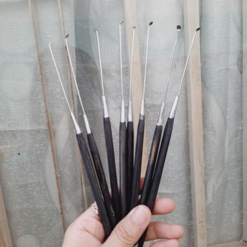 Bộ 2 Cây móc tai cán đen dài 17.5cm