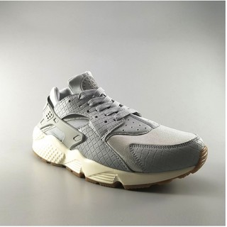 Giày Sneaker Huarache Style 24 🍀