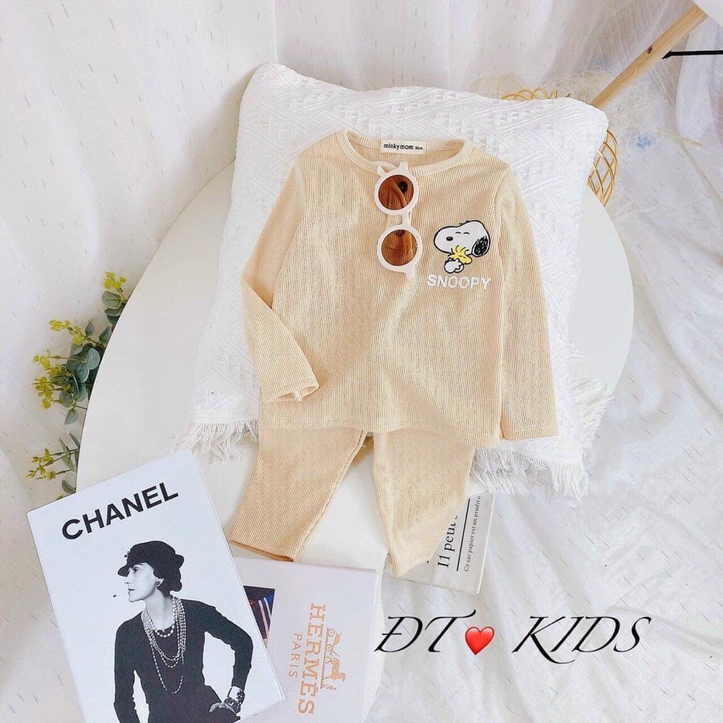 Bộ cotton thun dài tay cổ trụ 2 cúc in hình Snoopy cho bé trai, bé gái xịn xò cho bé trai/ bé gái từ 8-18kg