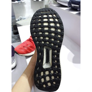 Giày thể thao cao cấp ultra boots uncaged