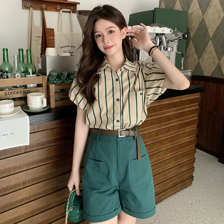 Áo Sơ Mi Tay Ngắn Phồng Cổ Bẻ In Họa Tiết Kẻ Sọc Thời Trang Mùa Hè  Phong Cách Hồng Kông Cổ Điển Dành Cho Bạn Nữ