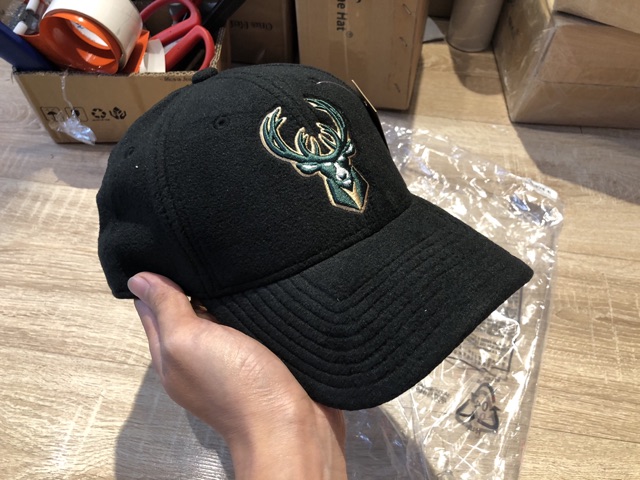 Nón Newera Buck vải nỉ fom cứng Nhập xịn