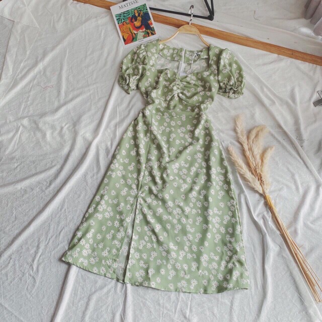 [Mã FAMAYWA2 giảm 10K đơn 50K] ❌BIG SALE❌Đầm hoa cúc nhún ngực xẻ tà | BigBuy360 - bigbuy360.vn