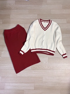Bán sỉ set váy len + áo cổ tim
