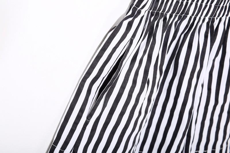 Quần short ống rộng lưng cao họa tiết kẻ sọc thời trang trẻ trung cho nữ