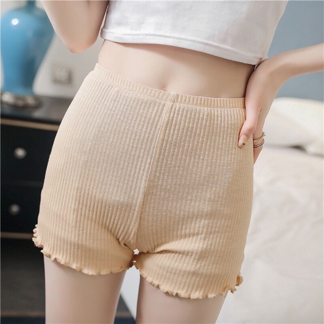 Quần Đùi Mặc Váy Tăm Tre