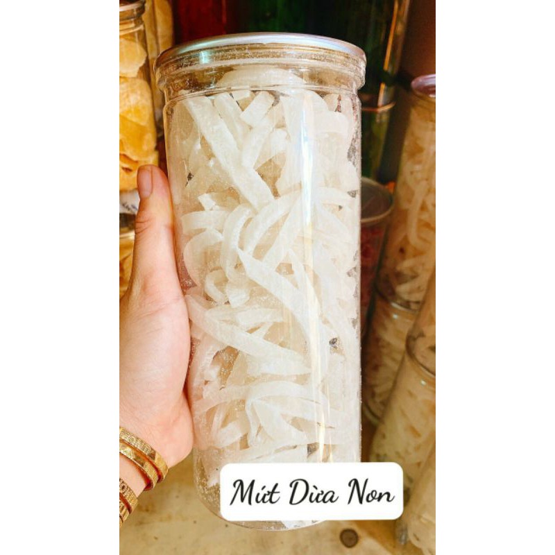 Mứt dừa non ăn liền