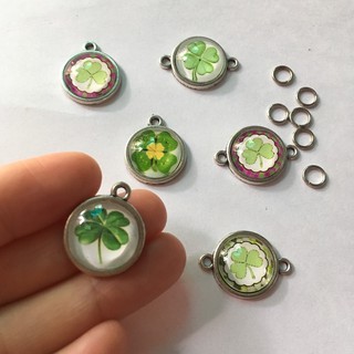 01 cái Mặt cỏ 3 lá 4 lá gạch thủy tinh 1.2cm