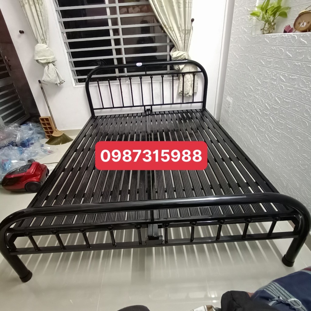 Giường sắt mỸ nghệ trân châu 1m2x2m