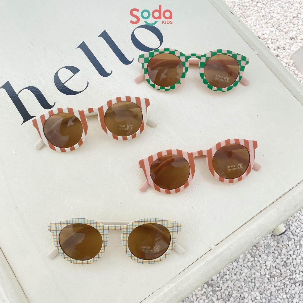 Kính râm chống tia UV400 cho bé SODA KIDS hoạ tiết kẻ sọc và kẻ caro phong cách Hàn Quốc, chất liệu nhựa an toàn cho bé