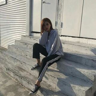 HOT TRENDY - QUẦN 3 LINES ĐEN TRẮNG