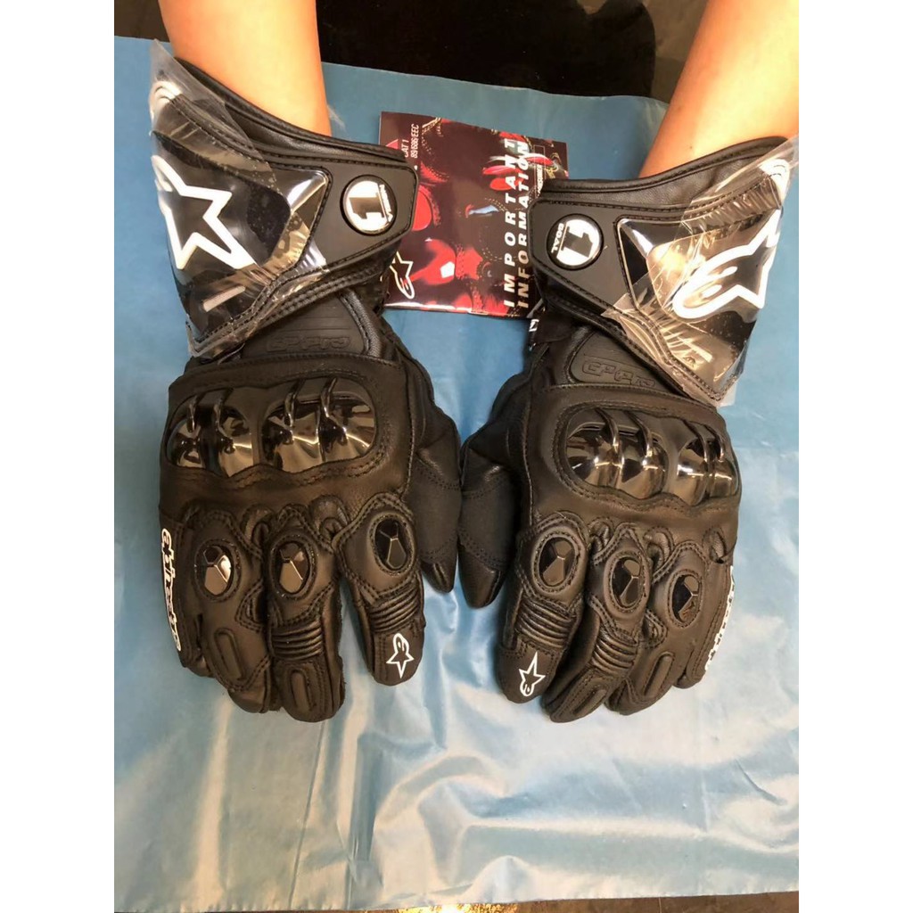 Găng tay bảo vệ bằng da dùng để chạy xe mô tô