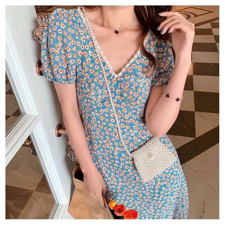 [Mã FATHANG5 giảm 10K đơn 50K] [BÁN SỈ] Váy Nữ Dáng Midi Hoa Xanh Siêu Tôn Da Cổ V Phối Ren Siêu Điệu_Cực Xinh | BigBuy360 - bigbuy360.vn