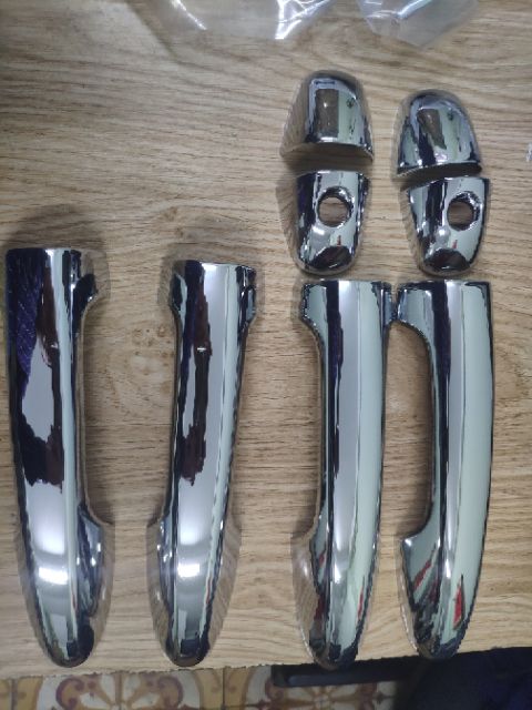 Ốp hõm và tay nắm cửa Vios 2019-2020