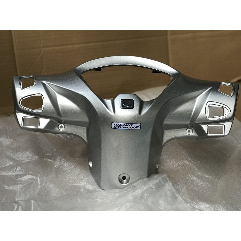 Nắp / ốp sau tay lái / bợ cổ, gáy VISION mới  - HONDA - hàng chính hãng HONDA