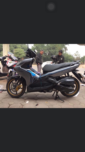 Bảo vệ heo dầu trước xe air blade