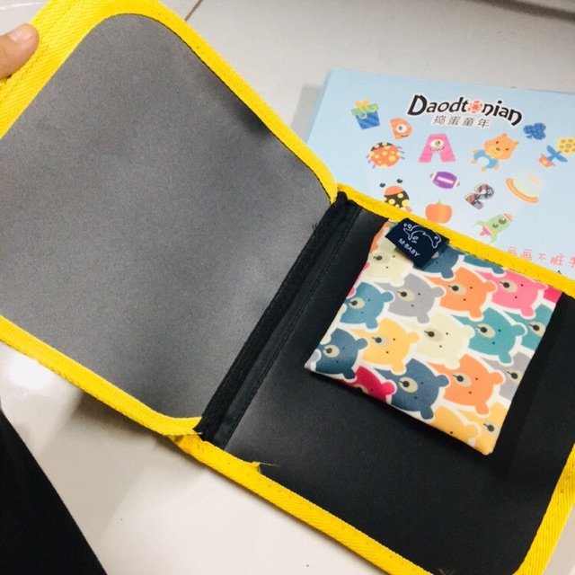 Sách vẽ xoá được