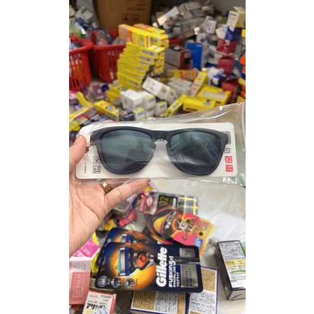 Kính chống tia UV uniqlo chính hãng sale