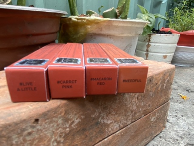 Son kem siêu lì , mịn môi CLOUD LIP TINT 2019