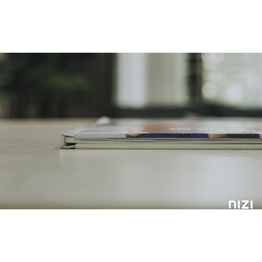 In sách ảnh theo yêu cầu bìa cứng 20 trang 30 x 30cm - In 4K siêu nét trên app NIZI