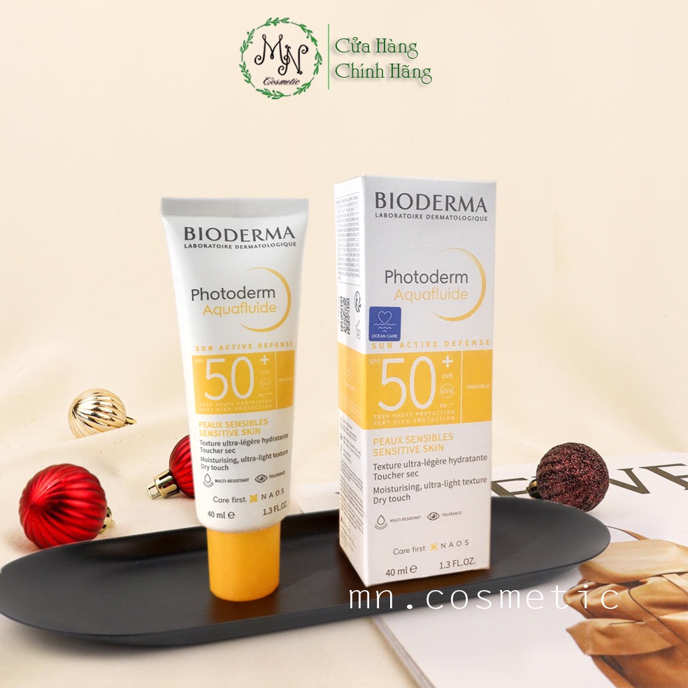 Kem chống nắng giảm bóng dầu Bioderma Photoderm Max Aqua Fluide SPF 50+