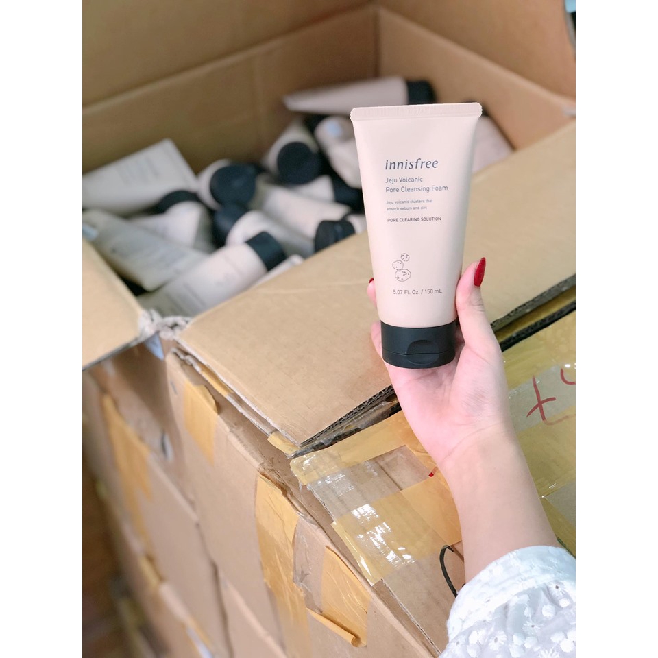 Sữa Rửa Mặt Innisfree Jeju Volcanic Pore Cleansing Foam