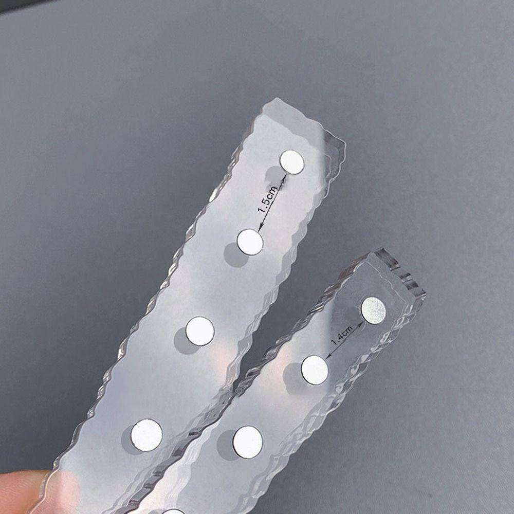 Giá Đỡ Trưng Bày Móng Tay Giả Tiện Lợi Dành Cho Nữ