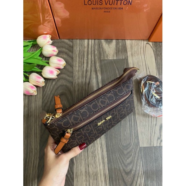Túi Ck Dáng Kẹp Nách Dây Xích Size 22cm - Hàng Chuẩn Xịn