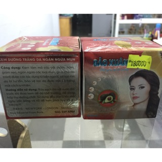 Kem dưỡng trắng ngăn ngừa mụn
