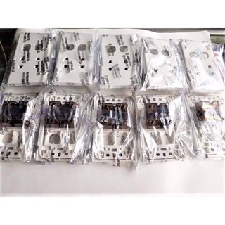 Mặt 2 ổ cắm 2 công tăc sino vanlock