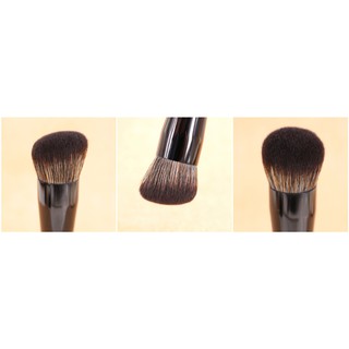 Cọ tán kem nền Vela.Yue Slanted Foundation Brush