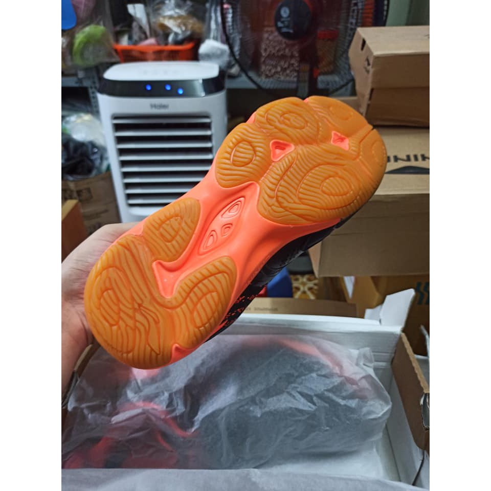 [Mã FAGREEN245 giảm tới 30K đơn 99K] Giày cầu lông nam Lining AYTM081 | BigBuy360 - bigbuy360.vn