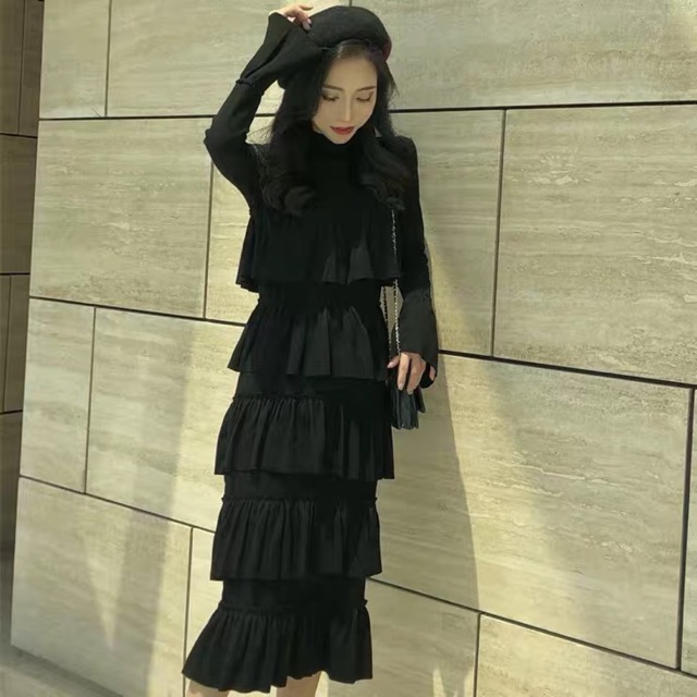 Váy dài tay tầng cực xinh