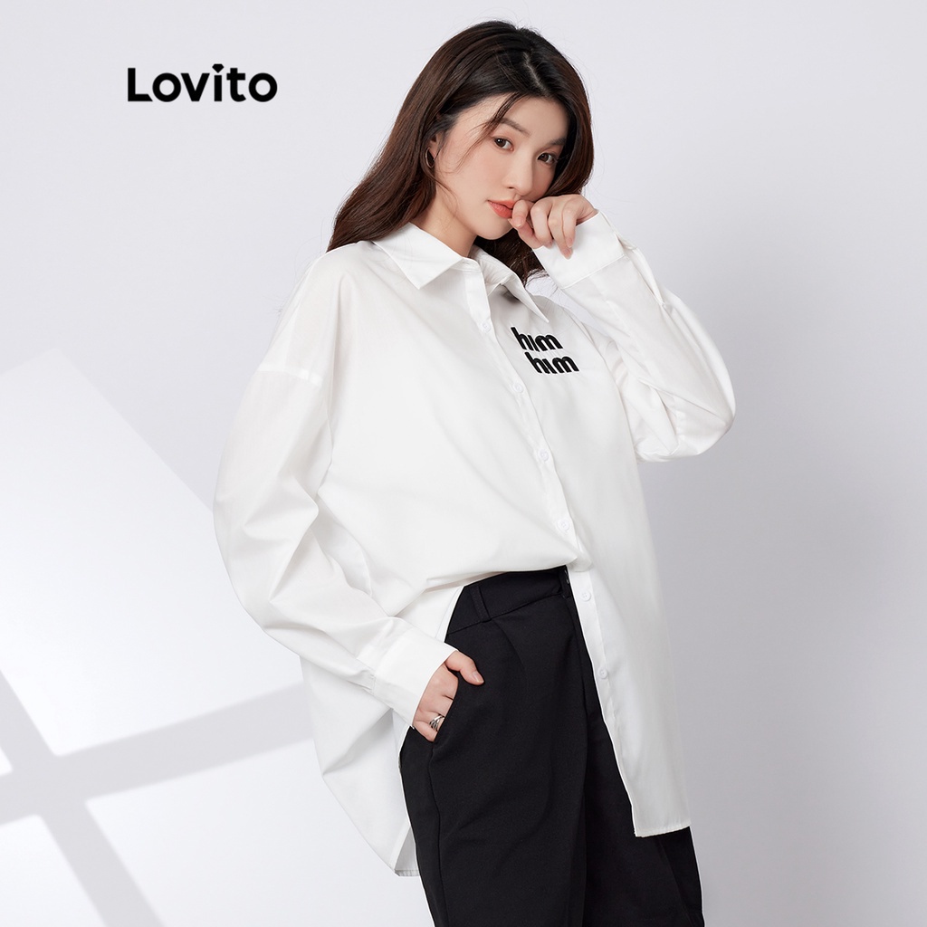 Áo kiểu Lovito thường ngày in chữ cổ gấp họa tiết thêu tay dài L29AD015 (màu trắng)