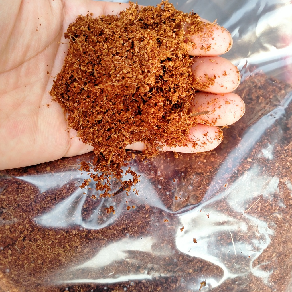 Xơ Dừa Mùn Dừa Nguyên Liệu  Của Viên Nén Mùn Dừa Xơ Dừa Nén 5KG Tỷ Lệ Mùn 90 Xơ 10, Mịn và Tơi Xốp