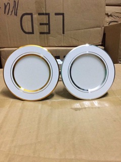 Đèn led âm trần 7W (Downlight) 3 màu thay đổi