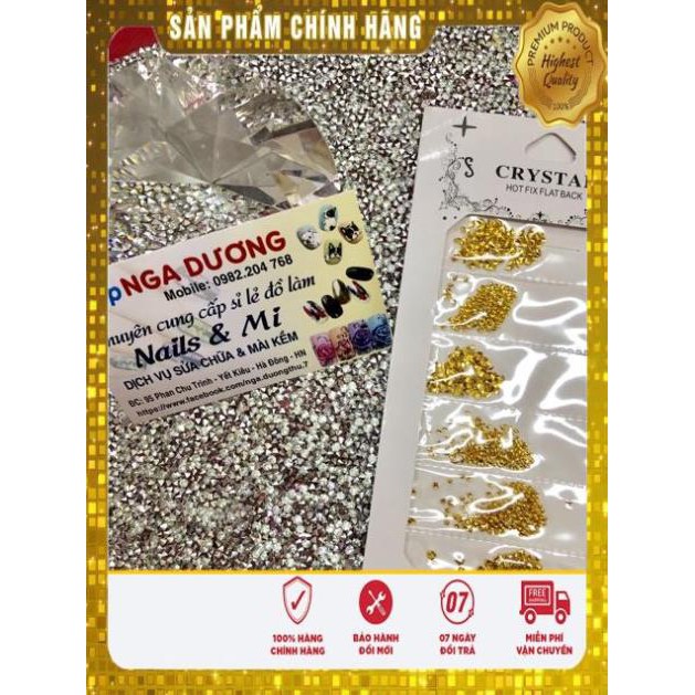 Các túi hình mix kiểu chuyên gắn trang trí móng ta và chân