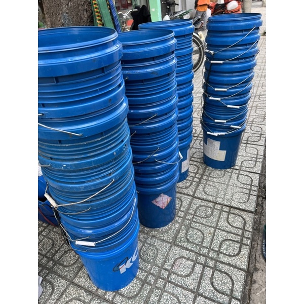 THÙNG BÊ LỚN ( KHÔNG KÈM NẮP) 20 LÍT XÔ NƯỚC, VỎ SƠN,XÔ THỢ HỒ LOẠI DÀY TỐT