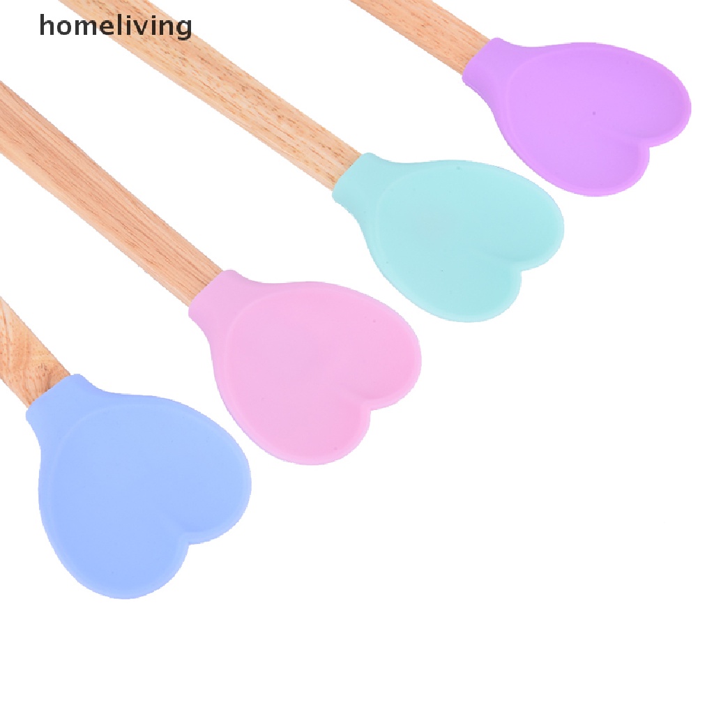 Muỗng Silicone Cán Gỗ Hình Trái Tim Tiện Dụng Khi Làm Bánh