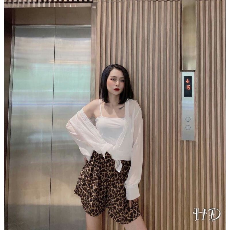 Set 3 món: áo voan lụa mỏng + áo 2s + quần sooc giả váy