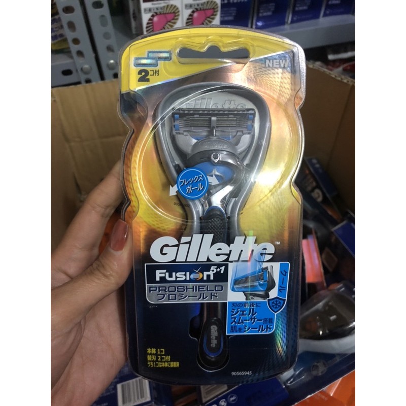 Dao cạo râu 5 lưỡi Gillette 5+1 Fusion Nhật Bản
