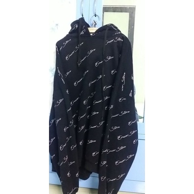 áo hoodie siêu phẩm.