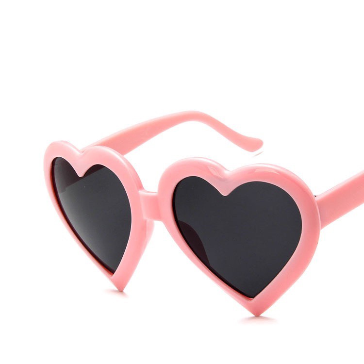 Ins Harajuku Love Sunglasses Female Korean Version Of The Net Red Sunglasses Seaside Vacation Big Frame Peach Heart Beac