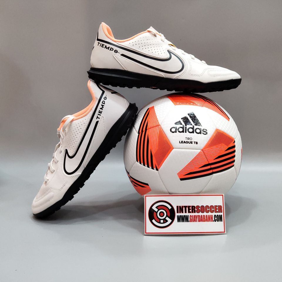 Giày Đá bóng Tiempo Legend 9 Club TF