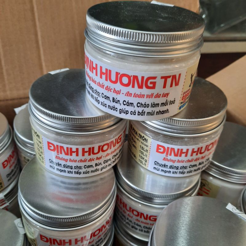 Bột định hương Tn kích thích cá ăn mạnh.