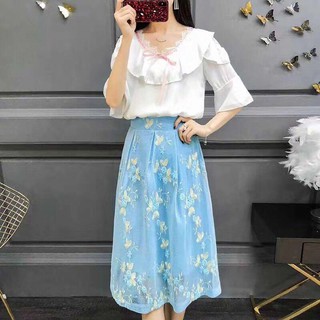 chân váy dài ren thêu hoa màu xanh cực xinh